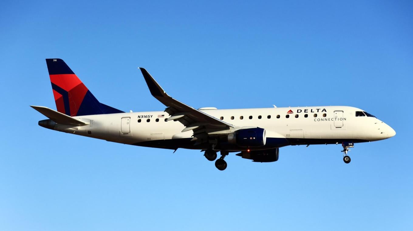 Delta Airlines E175